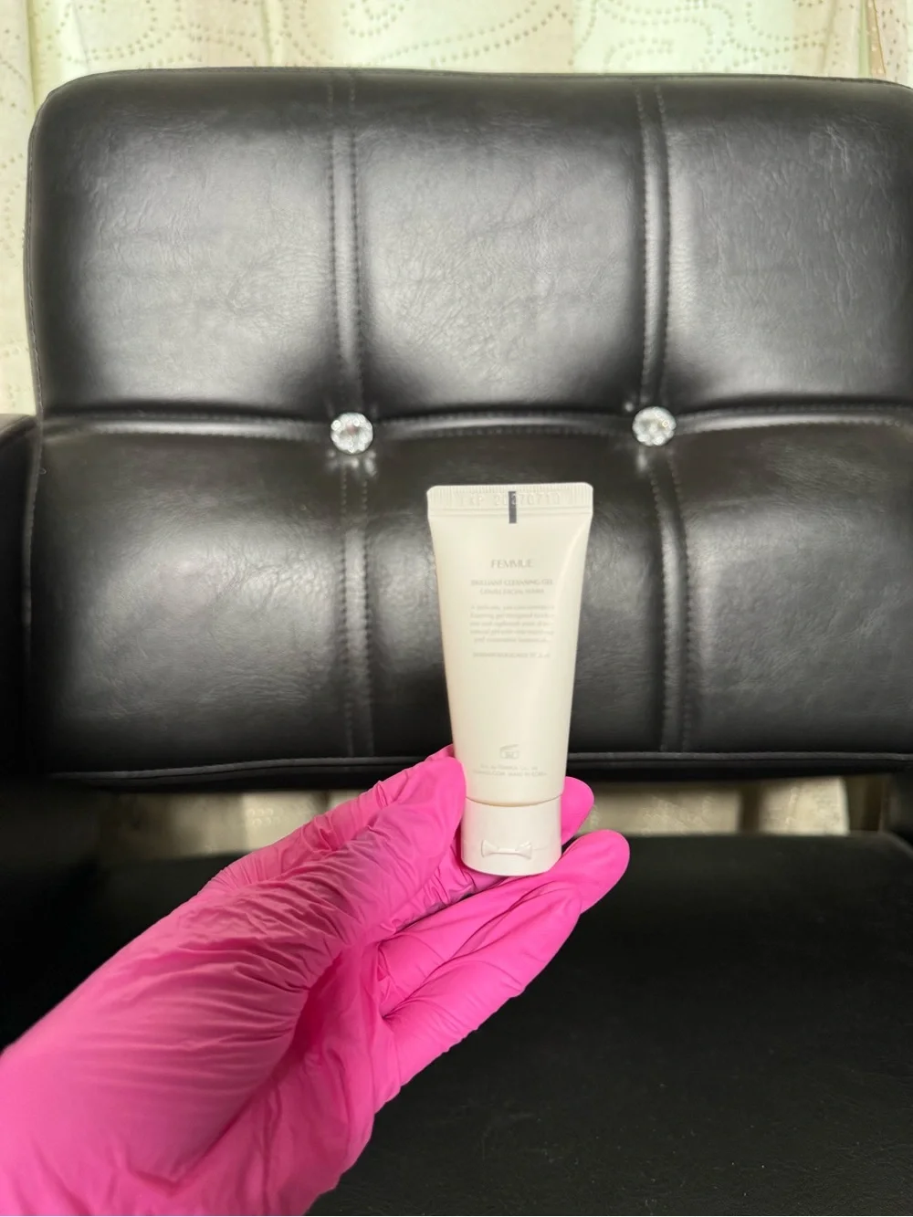 Femmue Brilliant Cleansing Gel Facial Wash Sample